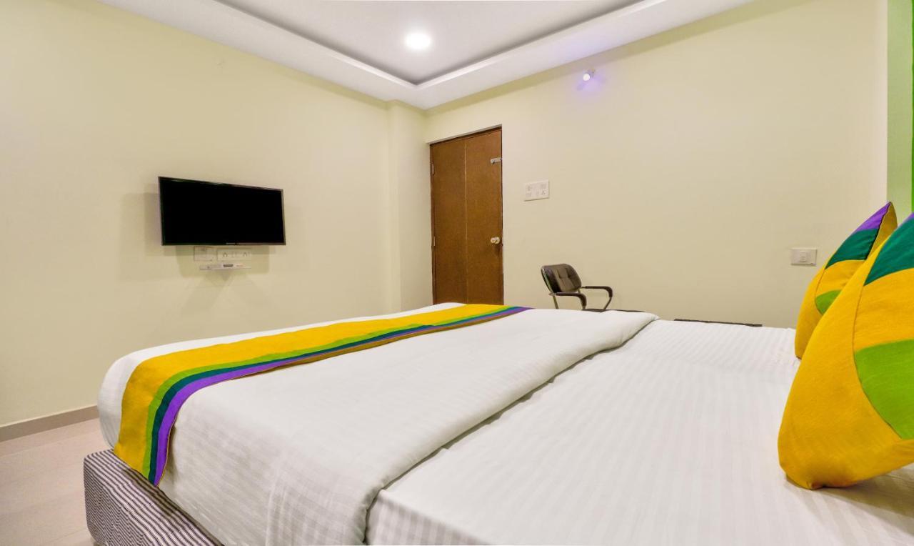 Itsy Hotels Carnival Inn Nagpur Exteriör bild